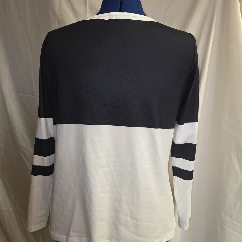 Black And White Long Sleeve Top with Zipper - Picture 3 of 7